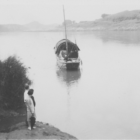 Photo of Ralph and Margaret Outerbridge on the Yangtze